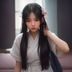 乐评人张文静，女性，音乐工作室环境，专注华语流行音乐与创作人分析，表情专注